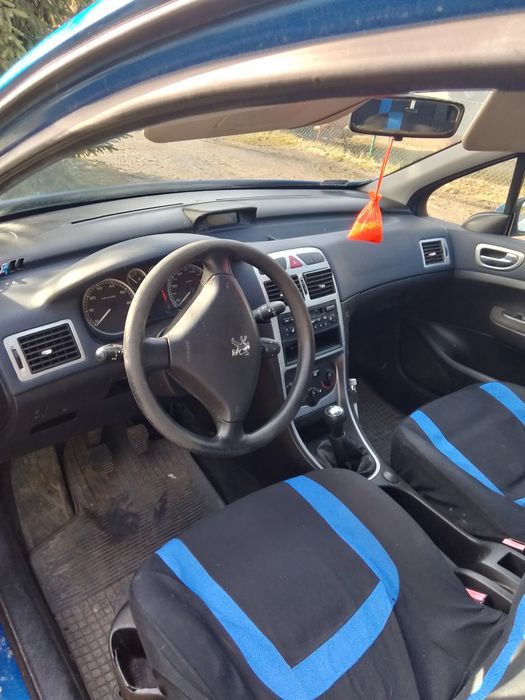 Peugeot 307, 1.4 benzyna, 2001