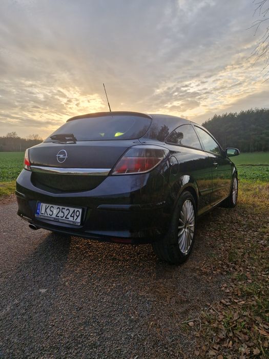 Opel astra gtc 2.0t