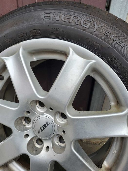 aluminiowe felgi z oponami z BMW michelin alufelgi