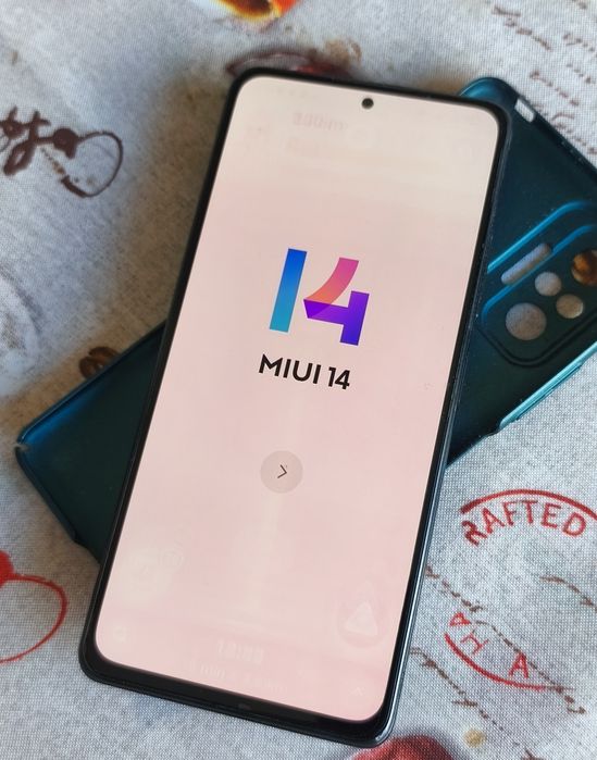 Xiaomi Redmi Note 10 Pro como novo