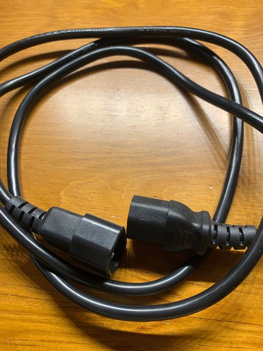 Various Types of Computer Cables64297808948353122