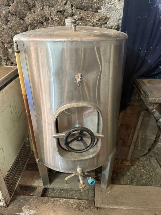Cubas inox para vinho (vários tamanhos)