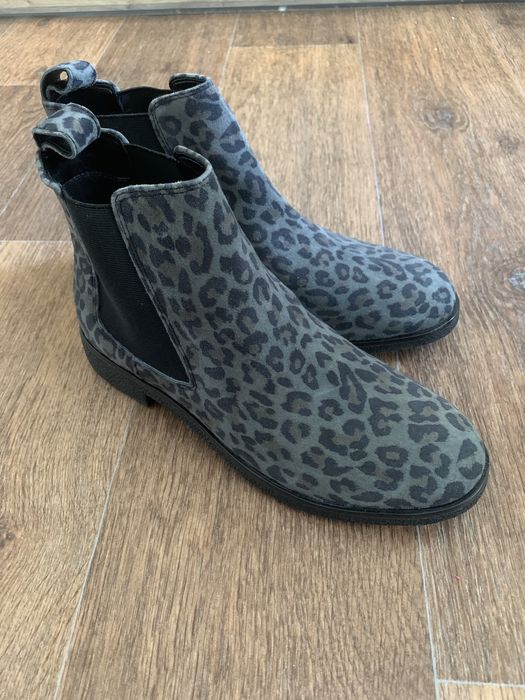 Ботинки челсі Clarks