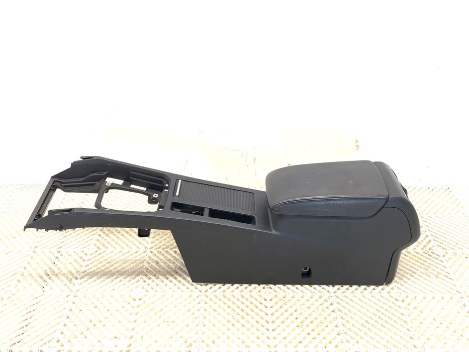 TUNEL ŚRODKOWY VW PASSAT B8 Kombi 3G2863241C KONSOLA