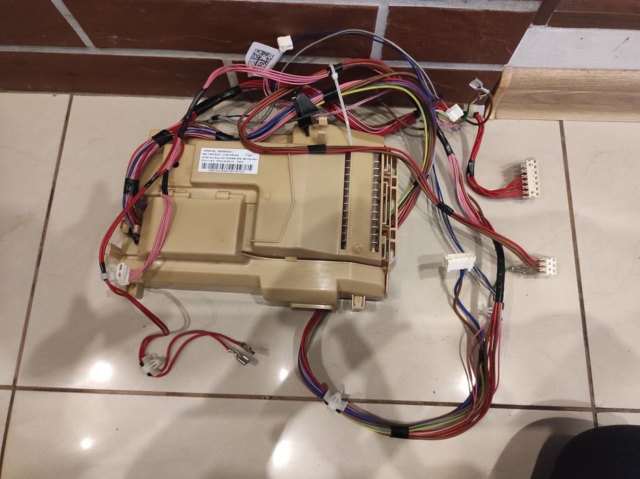 Części do pralki Whirlpool BIWMWG71484E części