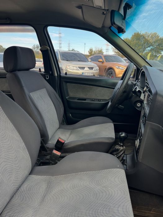 Daewoo Nexia - 1.6 Газ/Бензин  МКПП