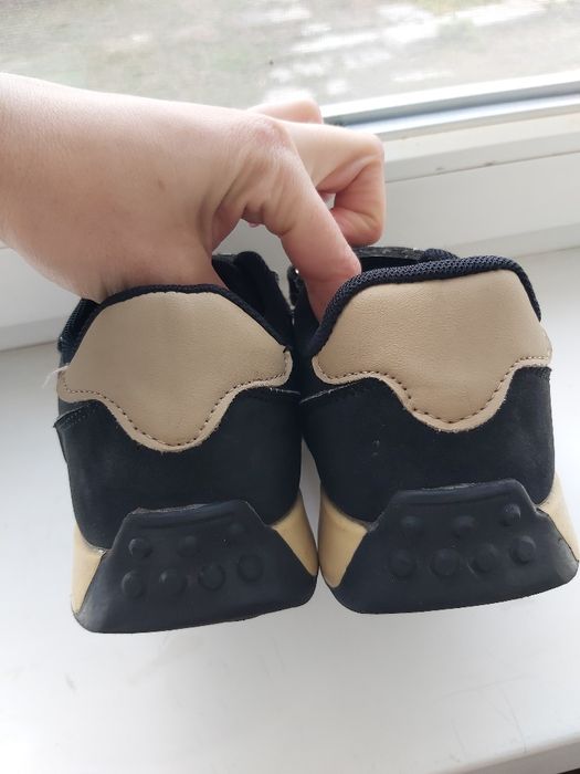 Кросівки осінь не утеплені