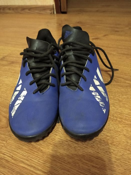 Продам детские шиповки Adidas 38 р