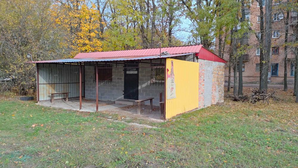 Продаж приміщення магазину