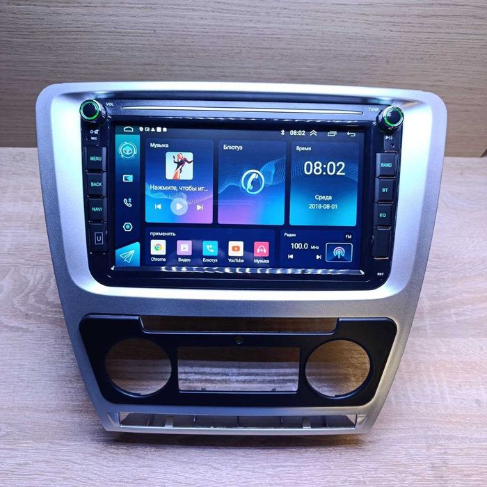 Штатна магнитола Skoda Octavia A5 + рамка