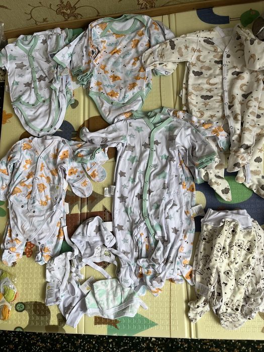 Одяг з бебі боксу лот