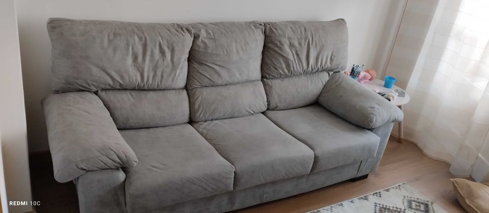 Low cost. Conjunto sofá móvel tv.