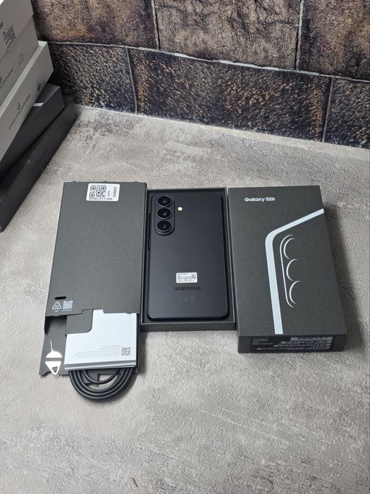 Samsung S26 12/256