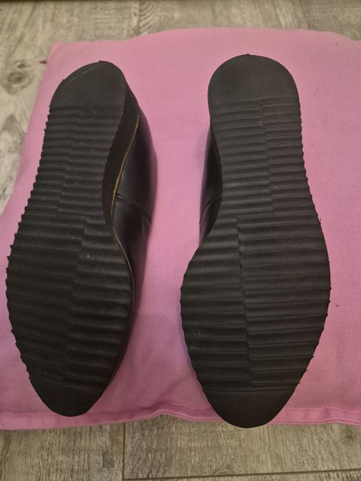 Buty skórzane roz 36 czarne