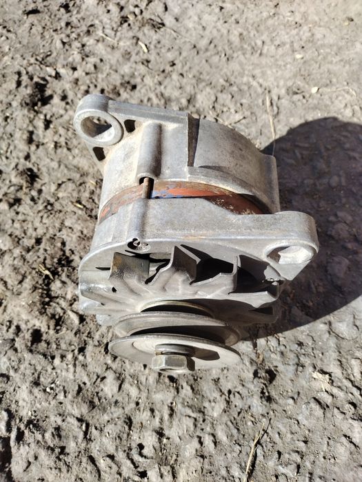 Генератор ВАЗ 21099