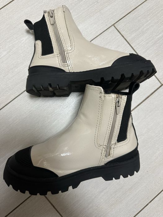 Чоботи Zara 27 розмір , сапожки деміснзонні