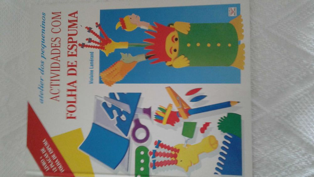 3 Books: corrugated cardboard; crepe paper; foam sheets64551545213314123