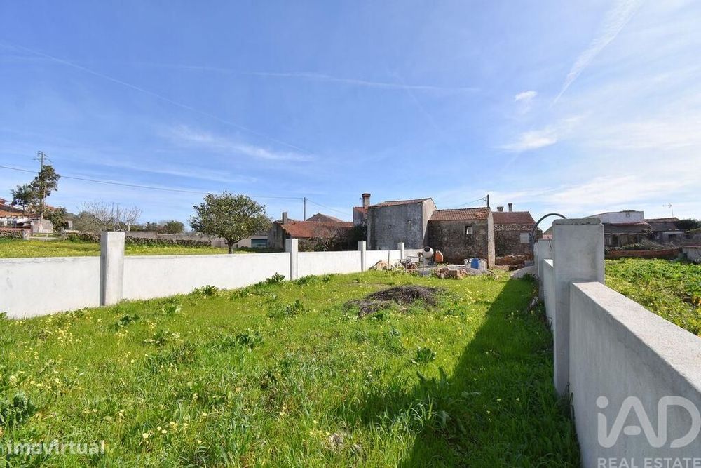 Casa / Villa em São Miguel, Santa Eufémia e Rabaçal de 70 m2