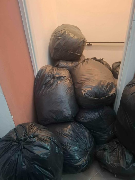 SPRZEDAM Odzież posklepową