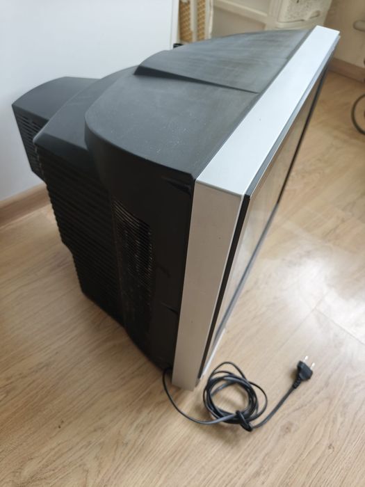 Телевізор LG модель 21FJ4AB