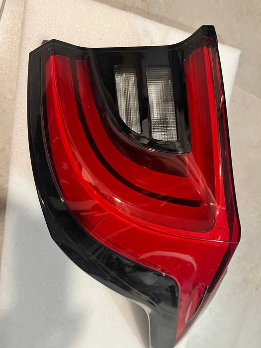 Lampa prawa tylna TOYOTA YARIS (_P21_) 81551K0040  2025r.