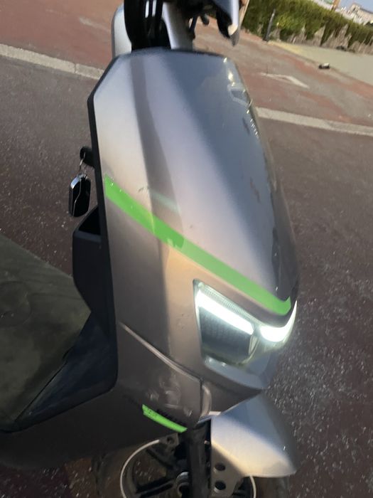 Moto/scooter eletrica