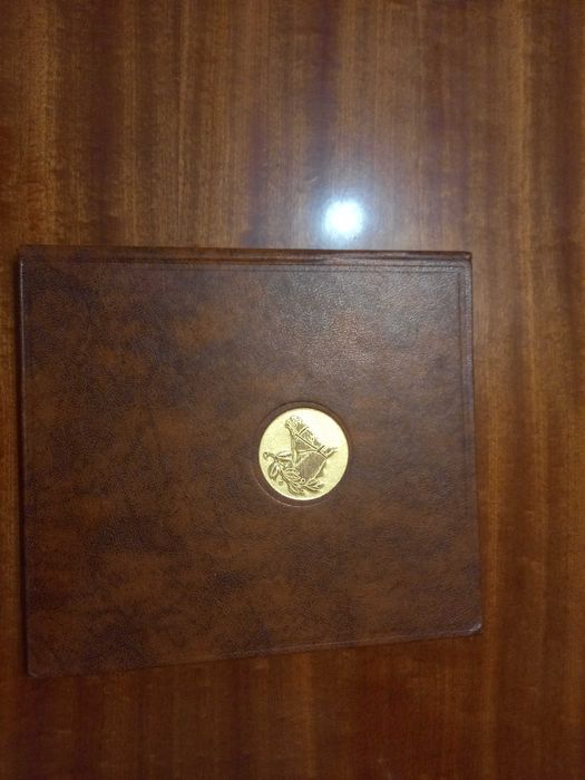 Sprzedam książkę album o koniach