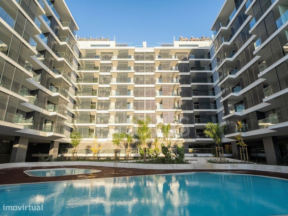 Apartamento T1 Avenidas Novas, Lisboa, com varanda e piscina