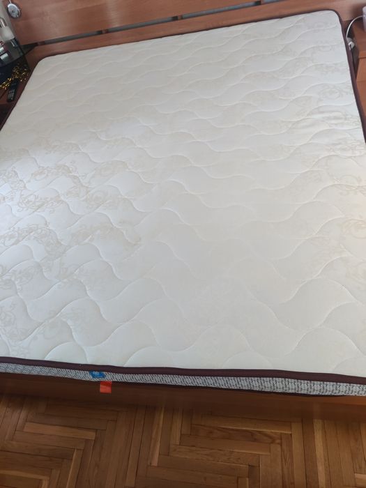 Продам великий безпружинний матрац ортопедичний 180х190 Neolux