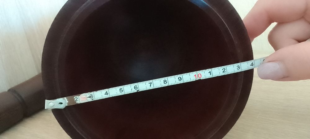 Ступка из красного дерева. Африка.