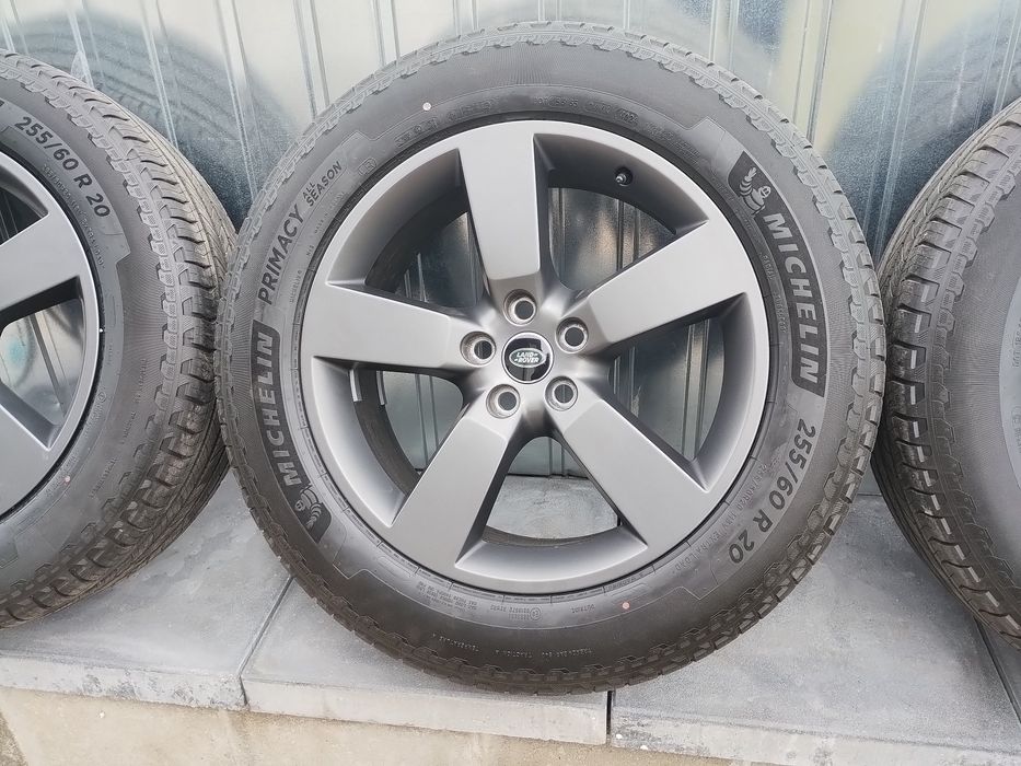 Nowe Oryginalne Koła Alufelgi  255/60/20" Land Rover Defender Michelin