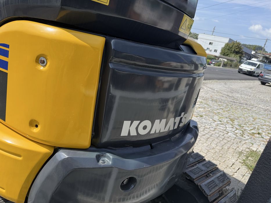 Retroescavadora KOMATSU MR55
