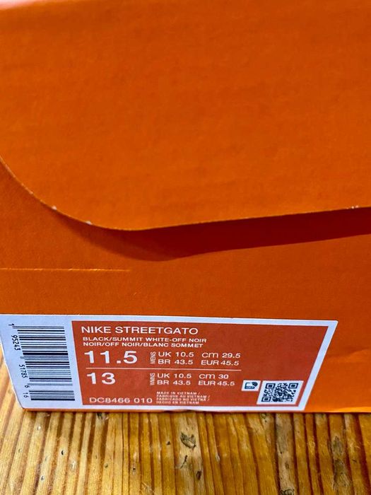 НОВІ Футзалки Nike Streetgato взуття для футболу розмір 44