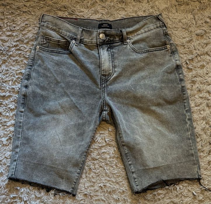 Spodenki True Religion