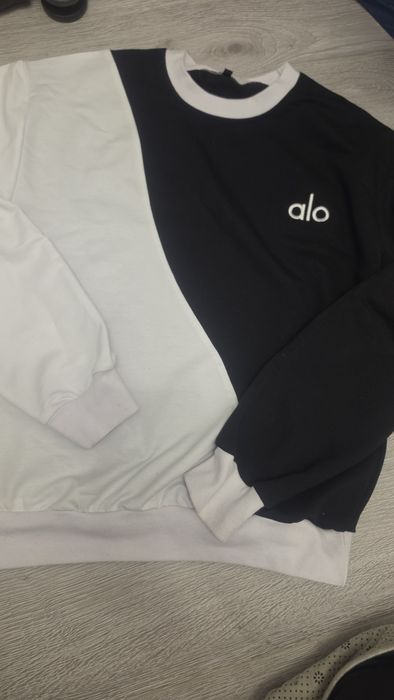 Bluza czarno biała modna