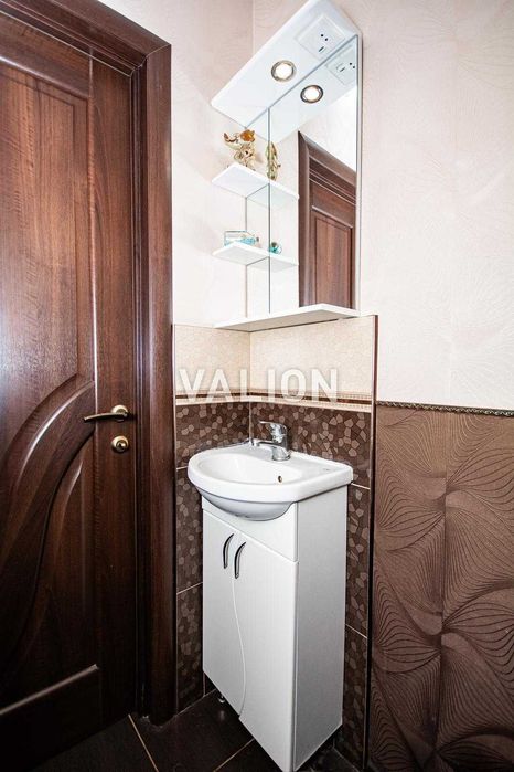 без % Продаж 2х кімнатної квартири в Дарницькому р-ні по вул.Пчілки,6