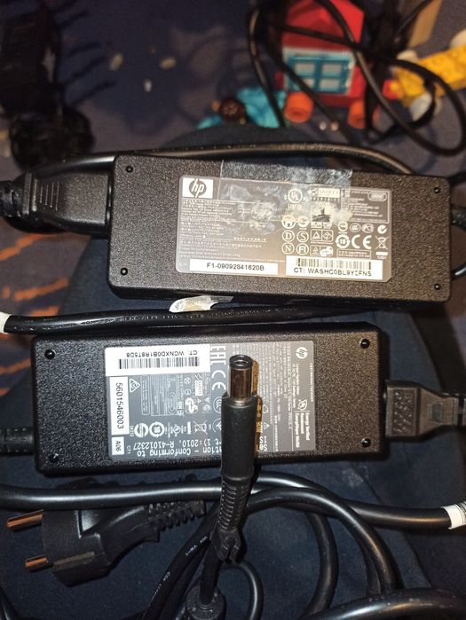 Ładowarka HP 7.4x5. 90 watt