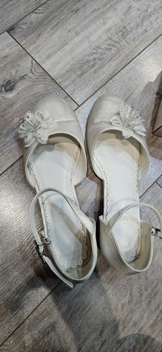 Buty do komunii r.36 komuijne