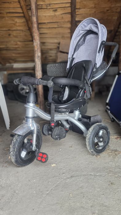 Rowerek trójkołowy z funkcją pchacza