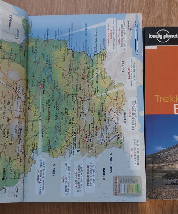 2 guias de viagem Lonely Planet