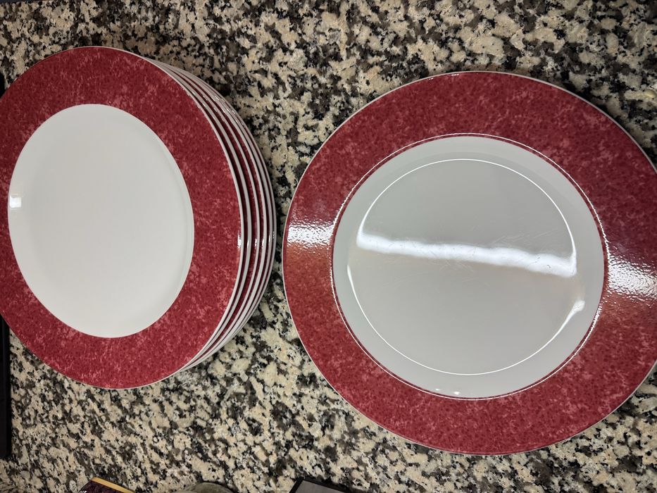 Prato Marcador Vista Alegre Granite Frambroesa