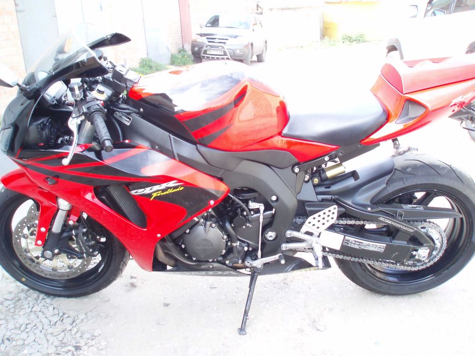 хонда CBR1000RR спорт