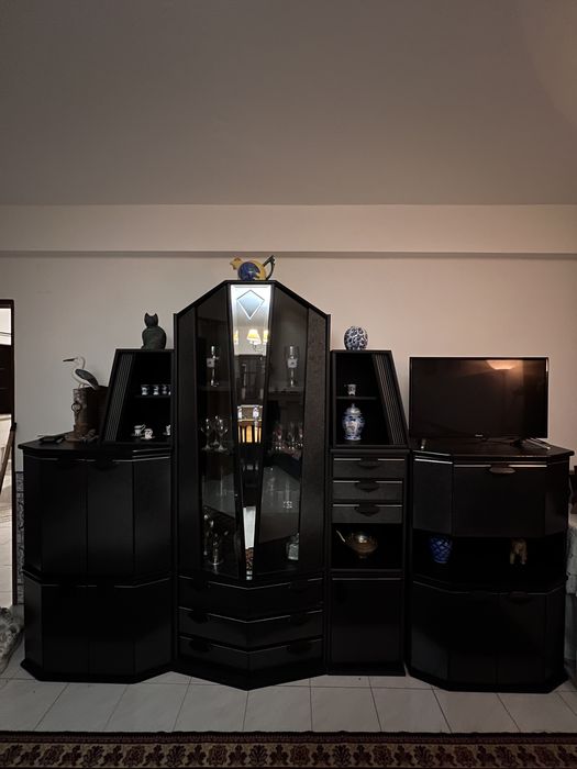 Móvel Inteiro Preto (Como Novo)