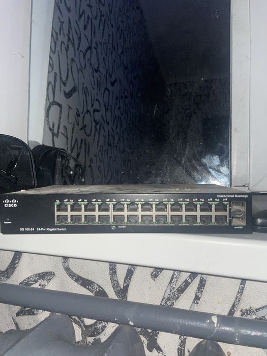Cisco SG 102-24 24-port Gigabit Switch