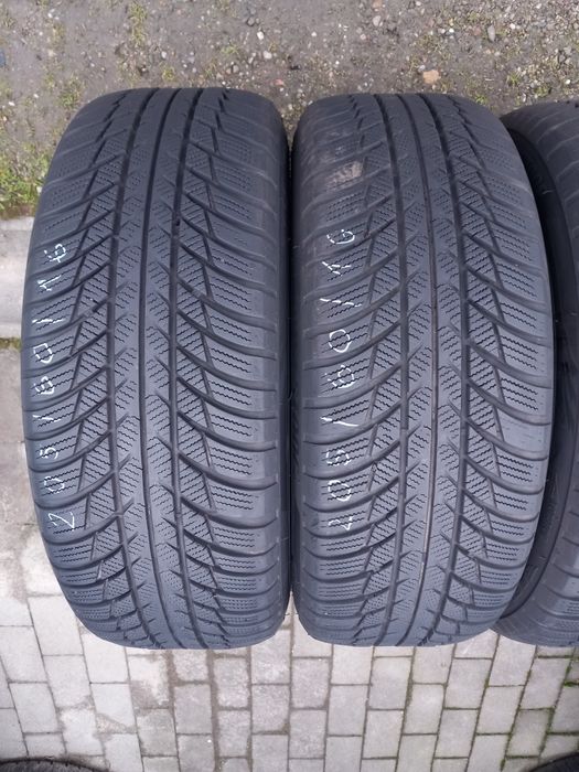 4x Opony Używane Zimowe 205/60R16 Bridgestone