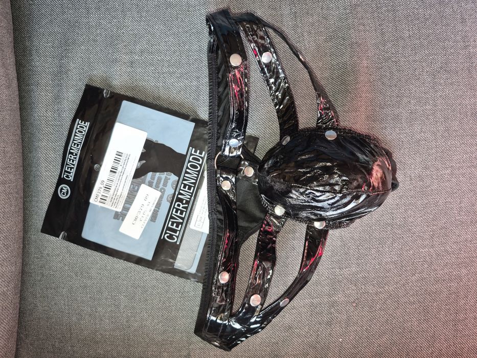 Super wygodne seksi stringi z kieszonką