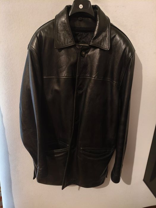 Roupa nova e uzada,em muito boas condições. Para homens e mulheres