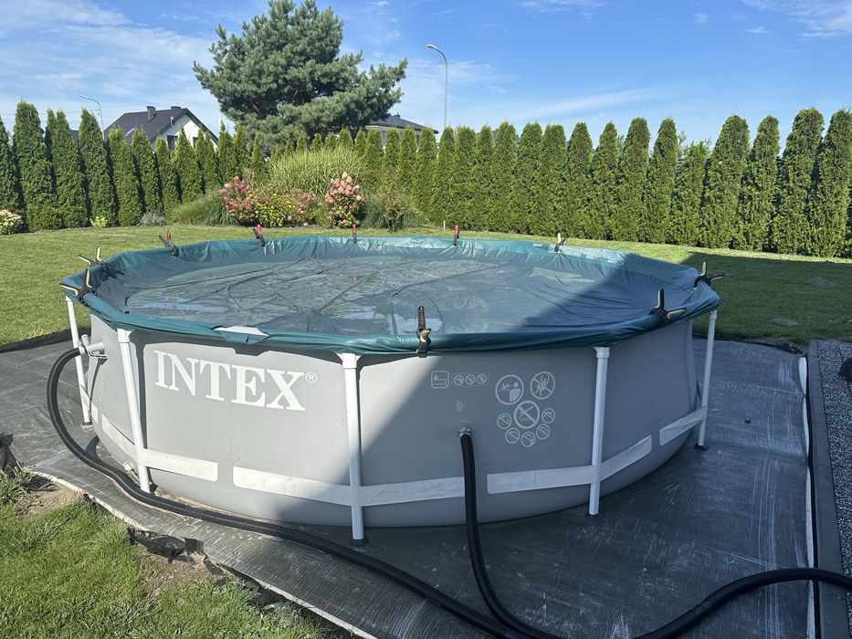 Bogaty i kompletny zestaw: Basen Intex 366x76, pompa piaskowa Intex 26642, maty solarne, weze i skrzynka