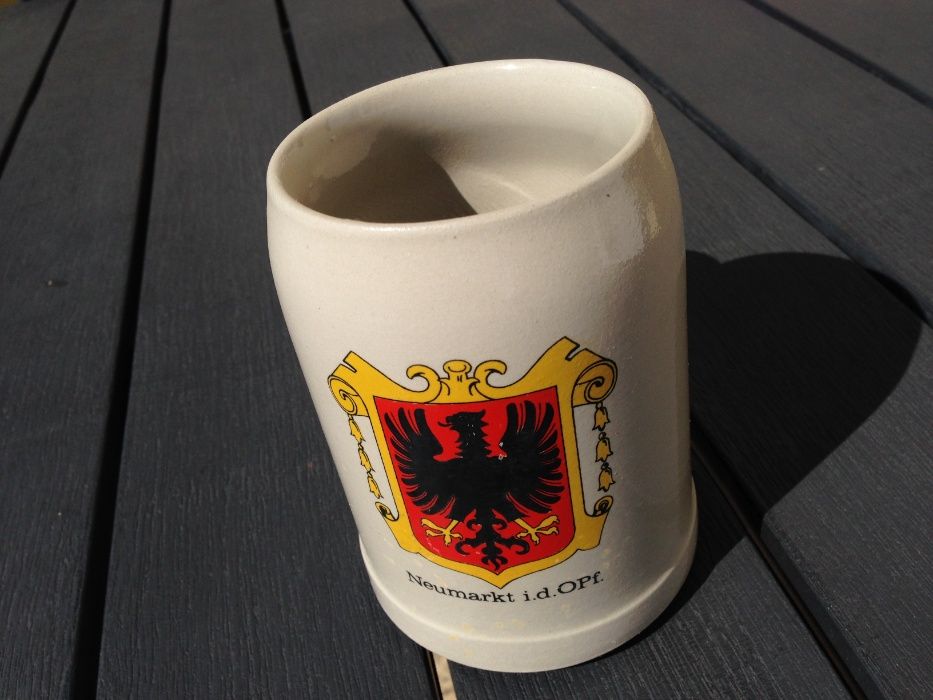 Caneca de cerveja Alemã