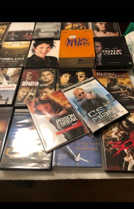 Vídeo de desenho animado e outros